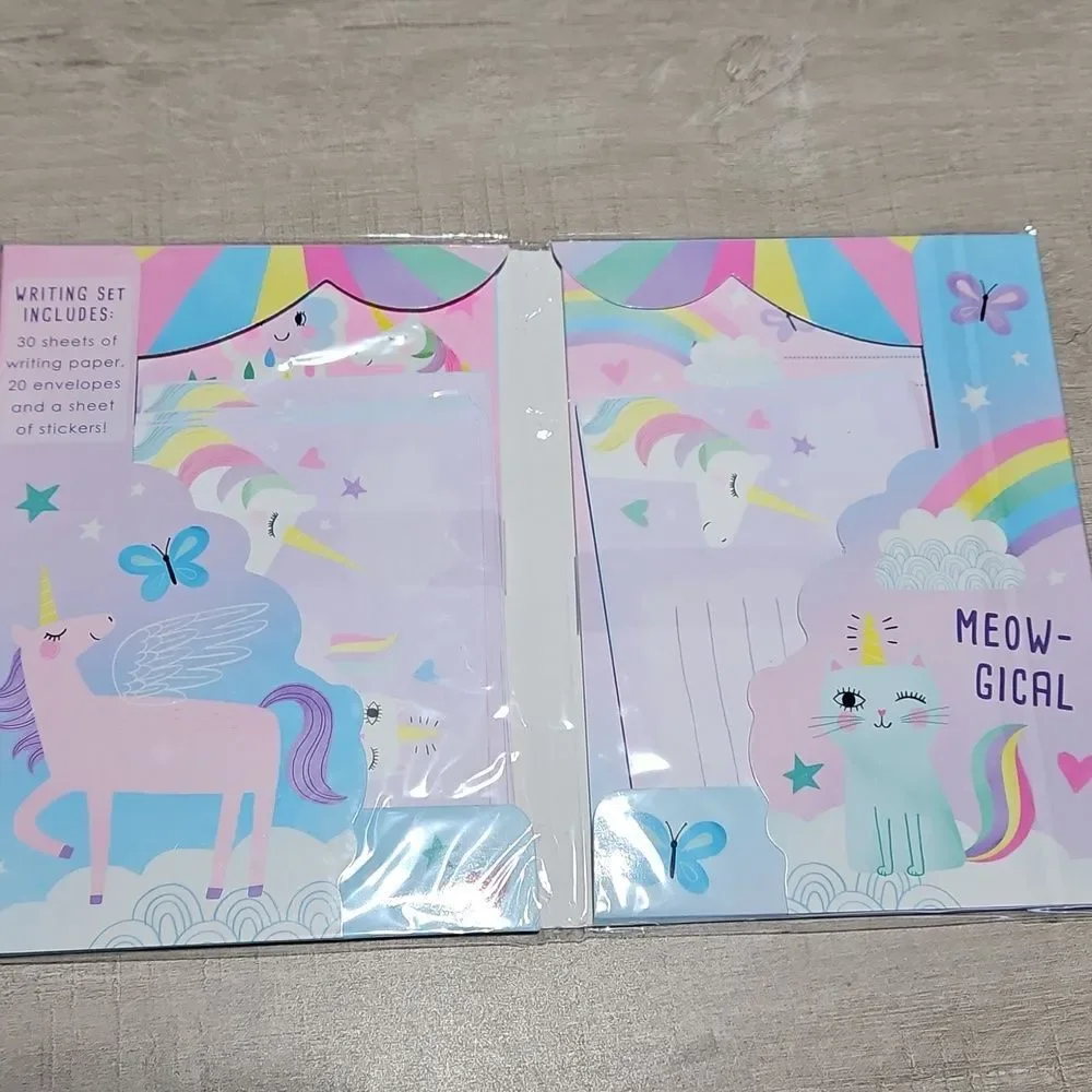 Unicorn Cuddle & Read Bundle - Picture 11 of 15